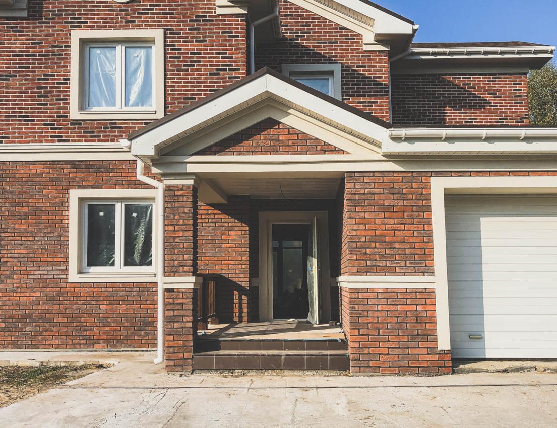 ЖИТЛОВИЙ БУДИНОК В СОЛОМ’ЯНCЬКОМУ РАЙОНІ М. КИЄВА