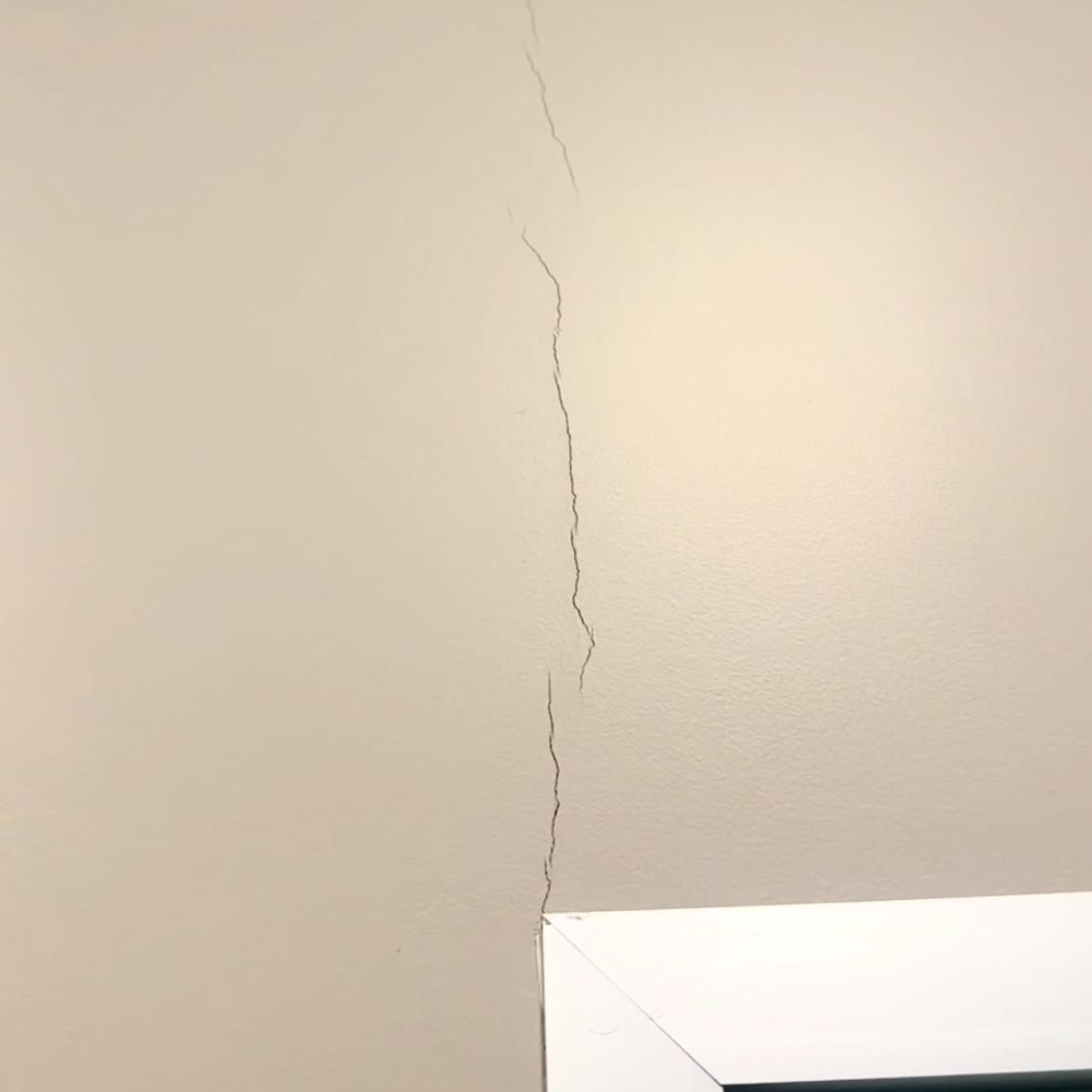 img 1
